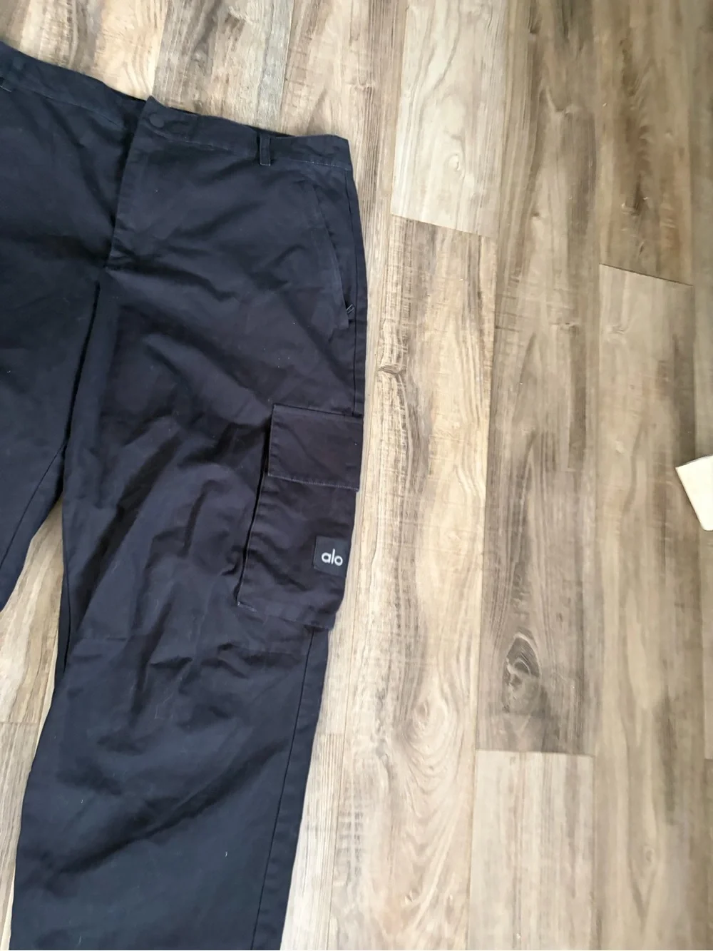ALO Yoga Men's Cargo Ripstop Trouser Loose Straight Leg Fit